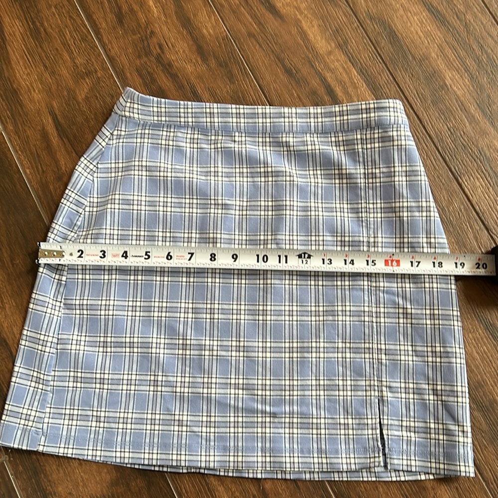 Like New Hollister plaid skirt M - Picture 6 of 8